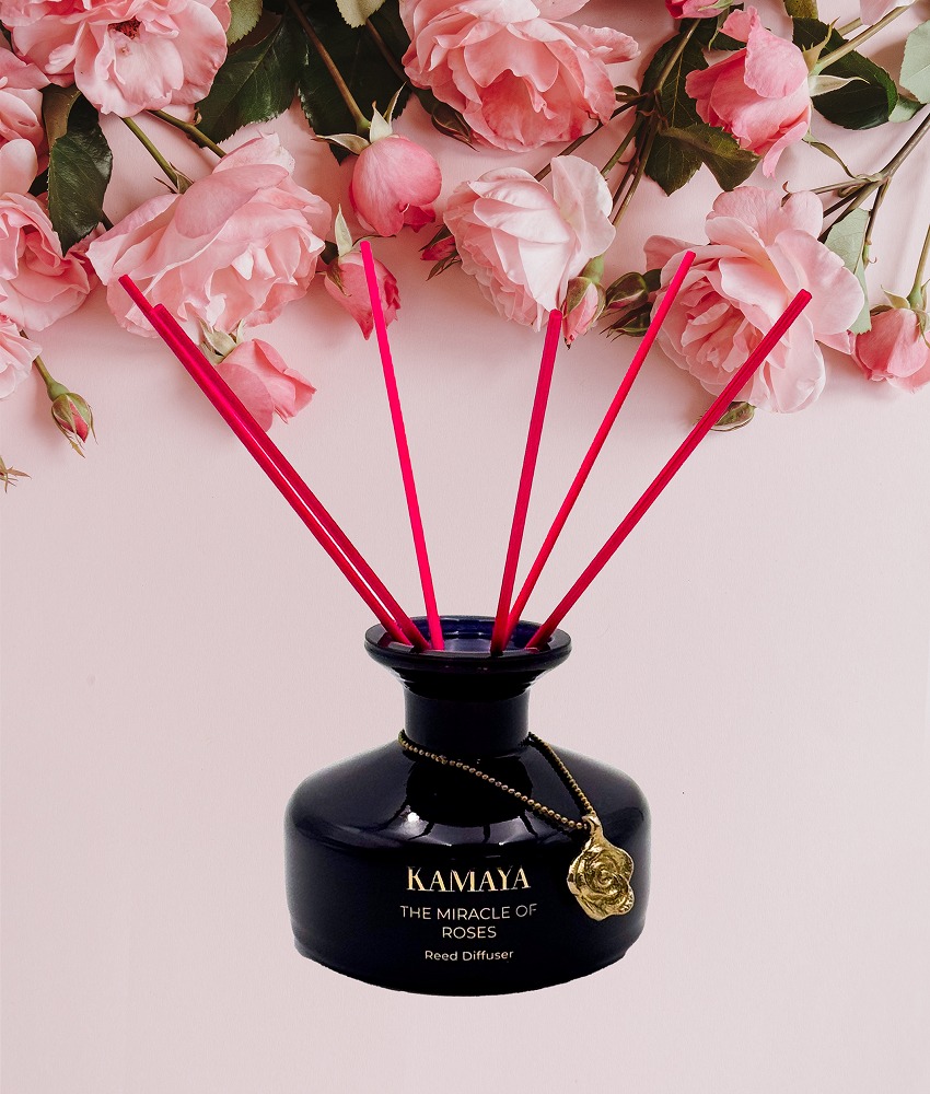 150 ml Reed diffuser with metal charm+ refill with two sets of reeds - Image 2